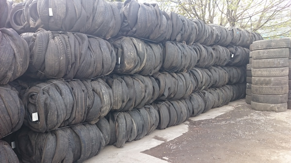 tyre bales stack