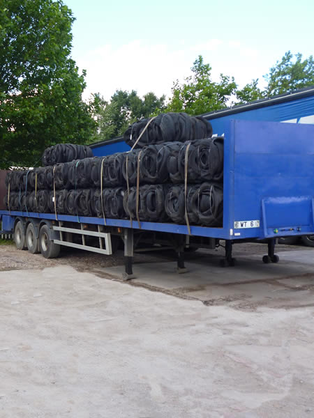 delivery of tyre bales